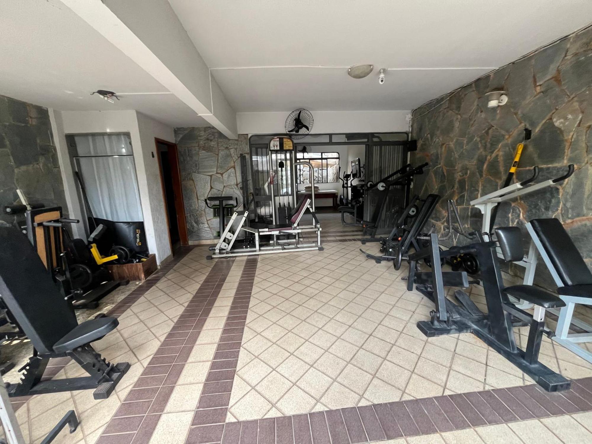Casa Quintal Bueno! 5 Quartos Com Ar Split E Internet Ultra! Perto Do Melhor De Goiania! Marista Parques Areiao E Vaca Brava Hospital Premium Mater Dei Blue Fit Perdomo Goiania Shopping! Экстерьер фото
