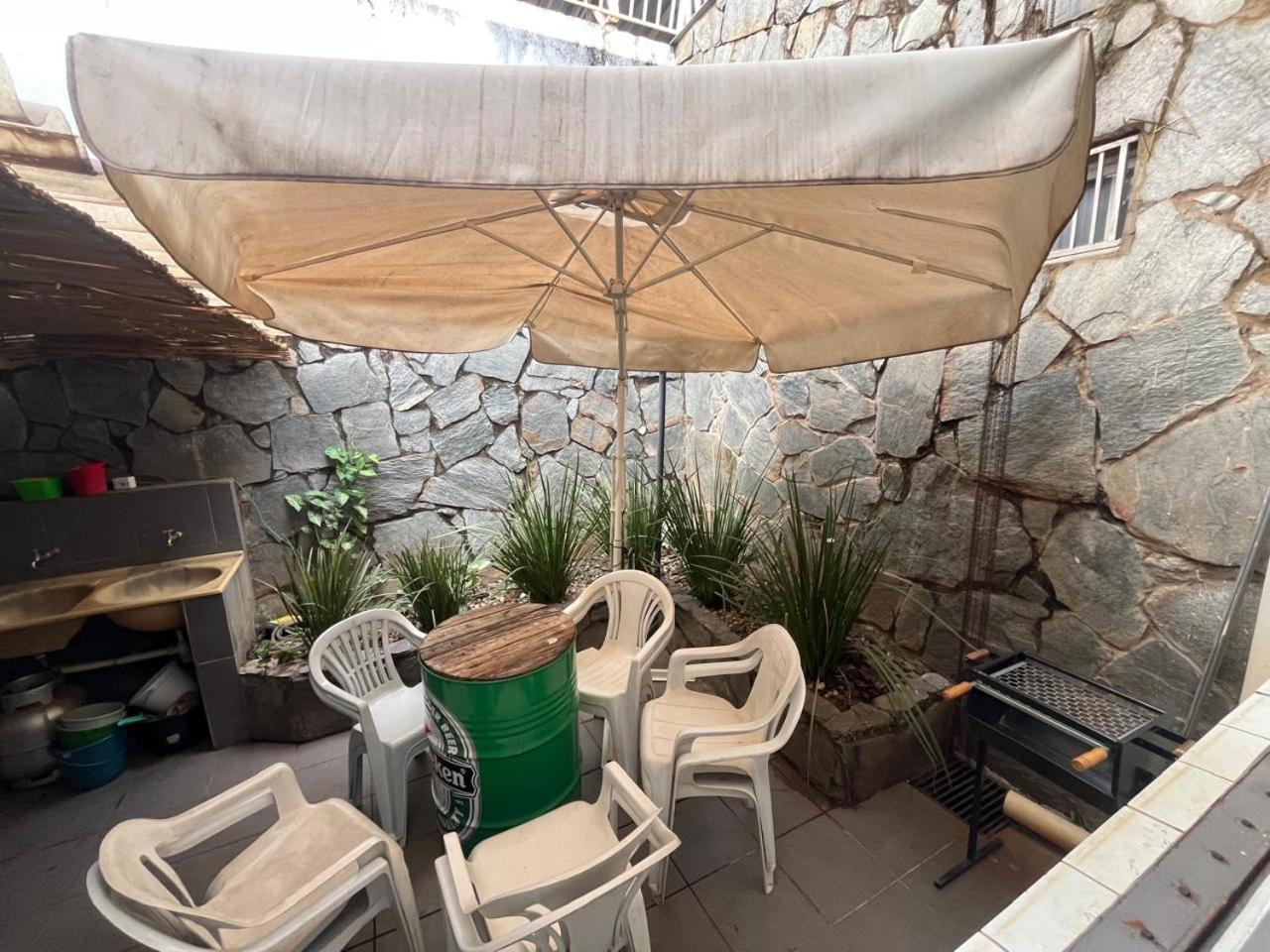 Casa Quintal Bueno! 5 Quartos Com Ar Split E Internet Ultra! Perto Do Melhor De Goiania! Marista Parques Areiao E Vaca Brava Hospital Premium Mater Dei Blue Fit Perdomo Goiania Shopping! Экстерьер фото