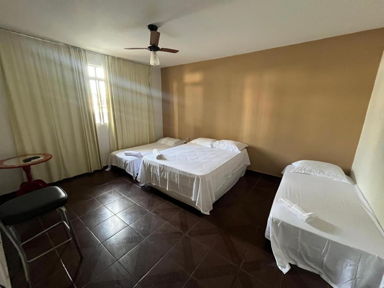 Casa Quintal Bueno! 5 Quartos Com Ar Split E Internet Ultra! Perto Do Melhor De Goiania! Marista Parques Areiao E Vaca Brava Hospital Premium Mater Dei Blue Fit Perdomo Goiania Shopping! Экстерьер фото
