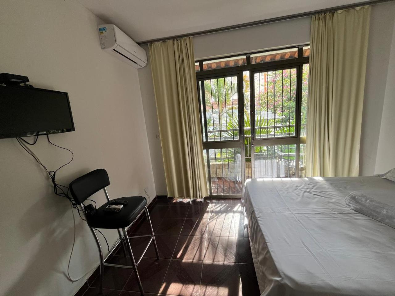 Casa Quintal Bueno! 5 Quartos Com Ar Split E Internet Ultra! Perto Do Melhor De Goiania! Marista Parques Areiao E Vaca Brava Hospital Premium Mater Dei Blue Fit Perdomo Goiania Shopping! Экстерьер фото